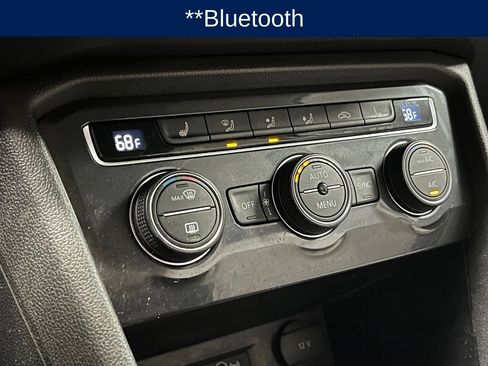 Used 2020 Volkswagen Tiguan SE w/ Panoramic Sunroof Package AWD/4WD image 13
