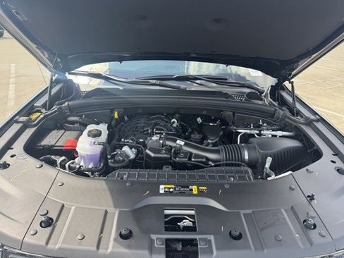 New 2025 Jeep Grand Cherokee Limited w/ Luxury Tech Group II image 40