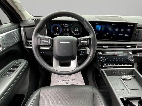 Certified 2025 Hyundai Santa Fe SEL AWD/4WD image 8