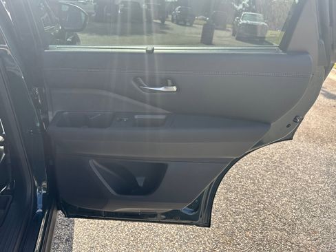 New 2025 Nissan Pathfinder Platinum w/ Cargo Package image 16