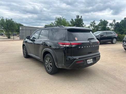 Used 2022 Nissan Pathfinder SV FWD image 3