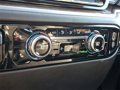 Certified 2025 GMC Sierra 2500 SLE w/ SLE Convenience Package image 14