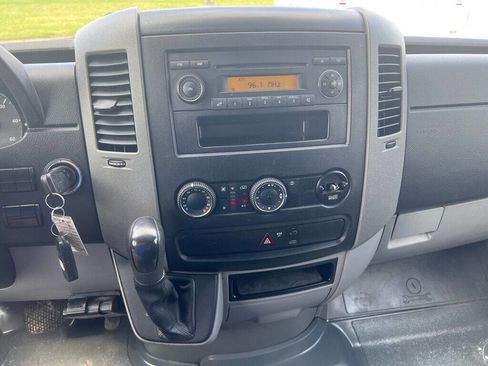 Used 2012 Freightliner Sprinter 2500 image 18