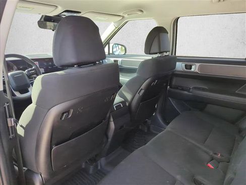 Used 2024 Hyundai Santa Fe SE image 17