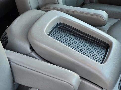 Used 2006 Chevrolet Avalanche Z66 w/ Sun And Sound Package image 92