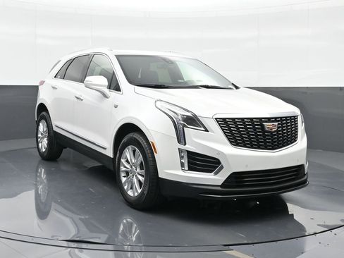 Certified 2024 Cadillac XT5 Luxury FWD image 12