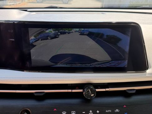 Certified 2023 Nissan Ariya FWD image 22