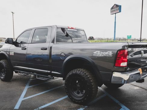 Used 2018 RAM 2500 Tradesman w/ Chrome Appearance Group AWD/4WD image 22