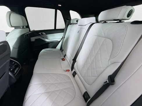 New 2026 BMW X5 xDrive40i w/ M Sport Package image 26
