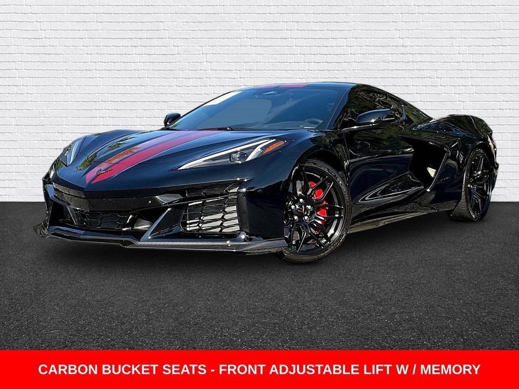 Used 2024 Chevrolet Corvette Z06 RWD image 1