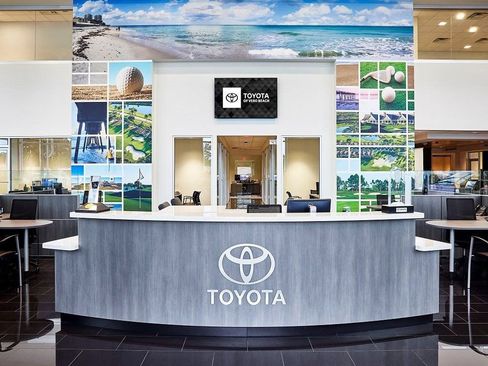 Certified 2026 Toyota Highlander Limited AWD/4WD image 13