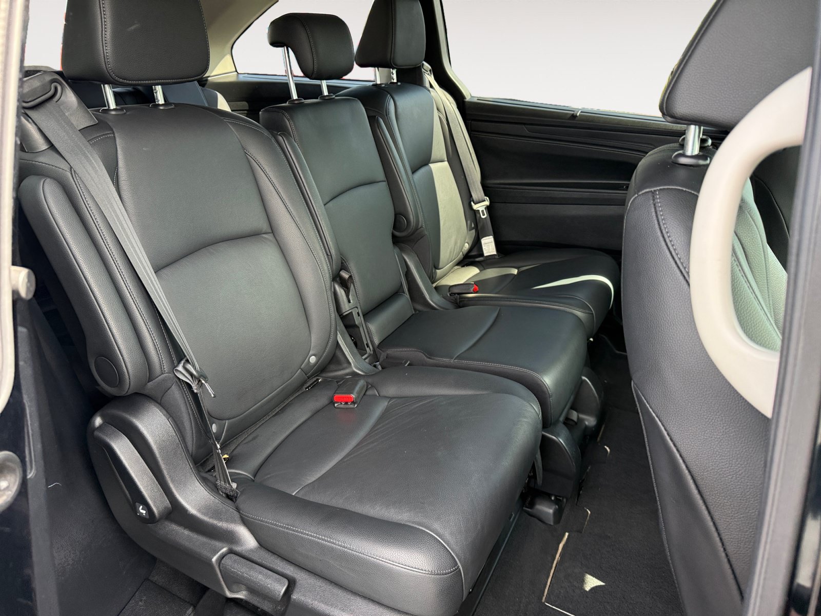 Used 2025 Honda Odyssey EX-L image 19