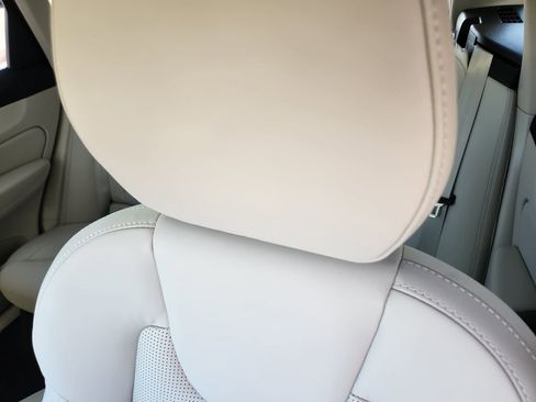 New 2026 Volvo XC60 T8 Ultra w/ Climate Package image 5