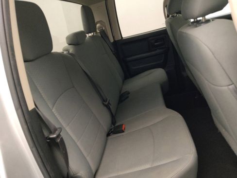 Used 2017 RAM 1500 Express image 19