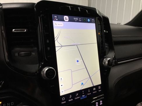 Used 2022 RAM 1500 Limited w/ Body-Colour Bumper Group image 21