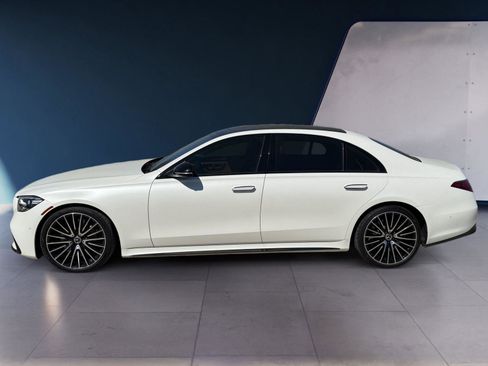Used 2023 Mercedes-Benz S 580 4MATIC Sedan image 2