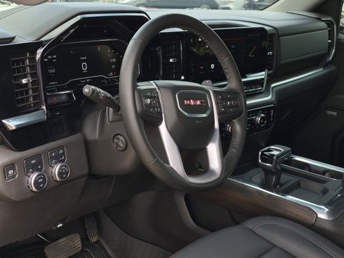 Used 2025 GMC Sierra 1500 SLT w/ SLT Premium Plus Package AWD/4WD image 14