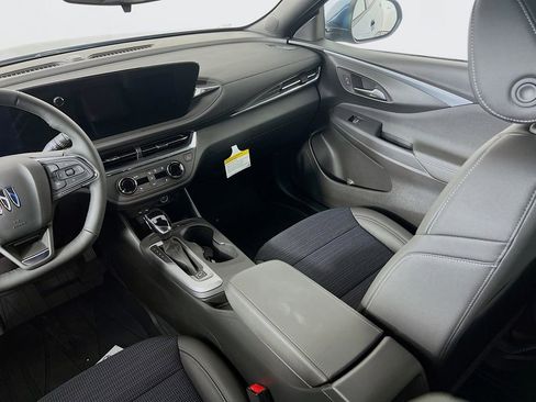 New 2025 Buick Envista Preferred w/ Convenience I Package image 19