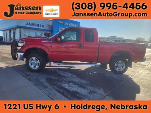 Used 2016 Ford F250 XLT w/ XLT Value Package image 1