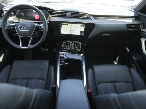 Certified 2023 Audi e-tron S Prestige image 24