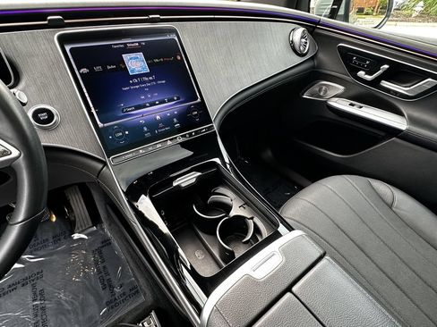 Certified 2023 Mercedes-Benz EQE 350+ SUV image 31