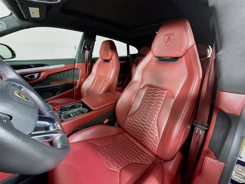 Used 2019 Lamborghini Urus AWD image 2