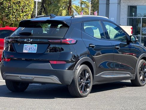 Used 2023 Chevrolet Bolt EUV Premier w/ Sun & Sound Package FWD image 5