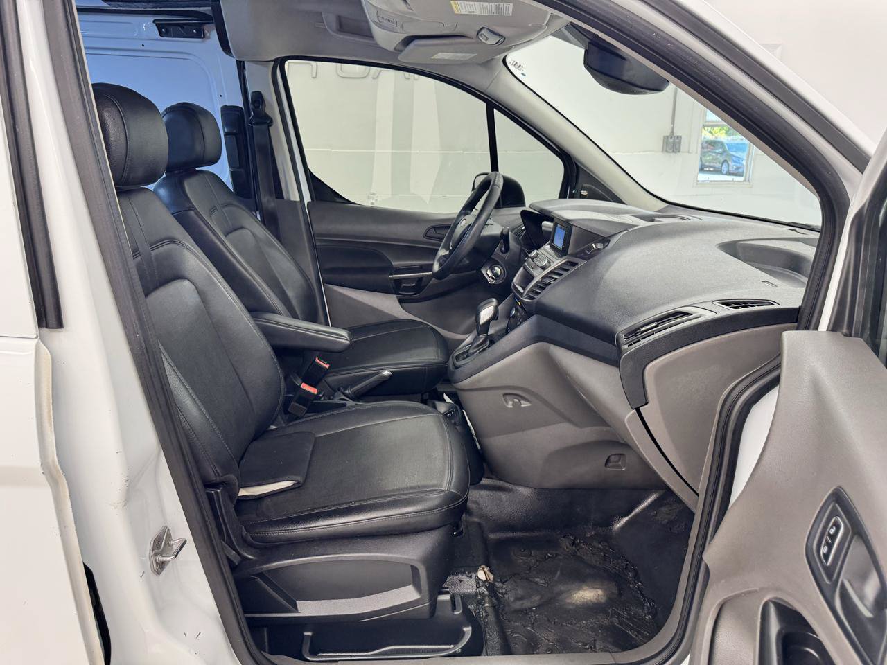 Used 2020 Ford Transit Connect XL FWD image 17
