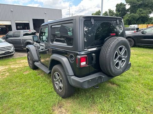 Used 2023 Jeep Wrangler Sport AWD/4WD image 2