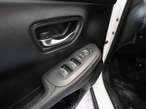 Used 2025 Honda HR-V Sport image 7