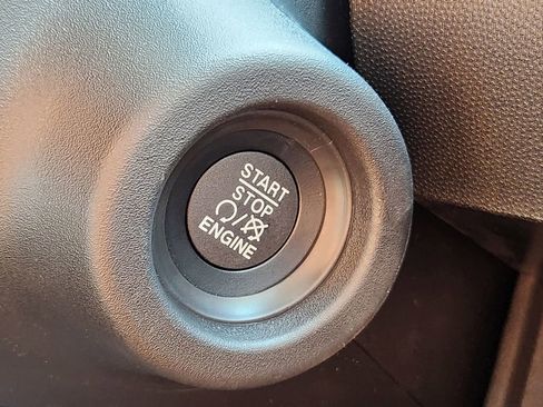 New 2025 RAM ProMaster 1500 w/ Quick Order Package 22G SLT image 12