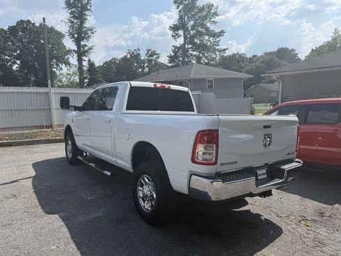 Used 2022 RAM 2500 Big Horn w/ Cold Weather Group AWD/4WD image 5