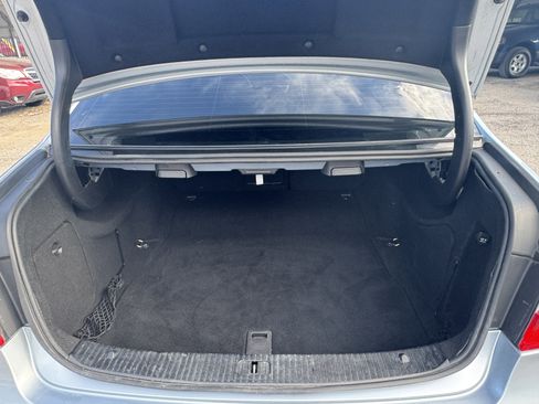 Used 2013 Mercedes-Benz E 350 4MATIC Sedan image 22