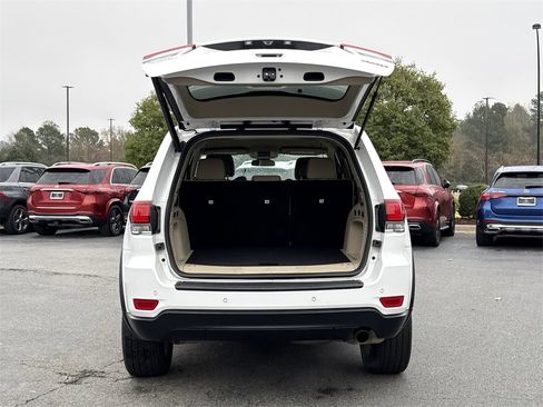 Used 2021 Jeep Grand Cherokee Laredo w/ Security & Convenience Group image 15