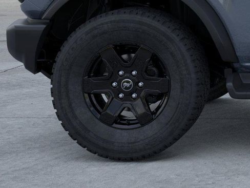 New 2025 Ford Bronco Outer Banks w/ Black Appearance Package image 21
