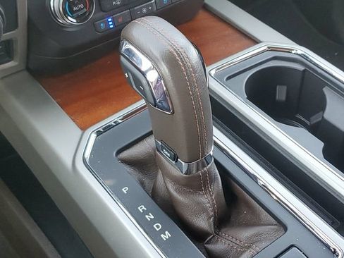Used 2019 Ford F150 King Ranch w/ Equipment Group 601A Luxury AWD/4WD image 34