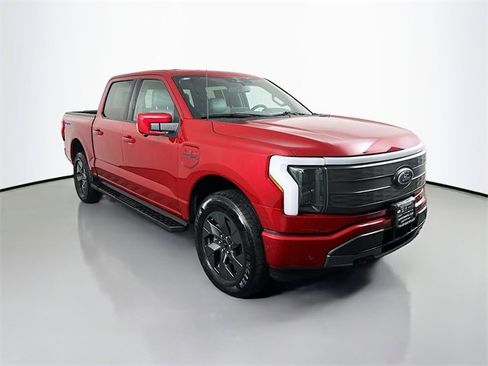 Used 2023 Ford F150 Lightning Lariat image 1