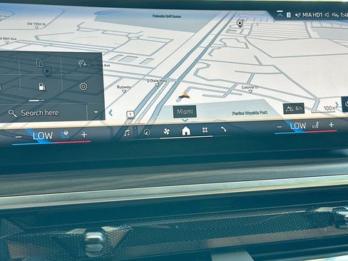 Used 2026 BMW X5 sDrive40i w/ M Sport Package image 13