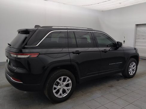 Used 2022 Jeep Grand Cherokee Limited w/ Trailer Tow Prep Group (B) RWD image 10