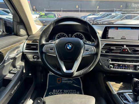 Used 2016 BMW 740i RWD image 21