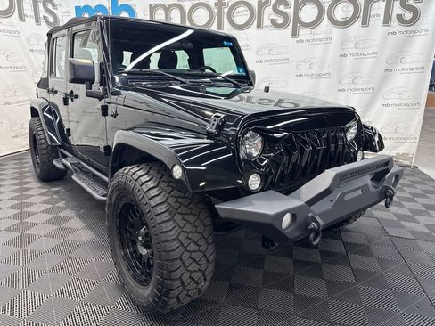 Used 2016 Jeep Wrangler Unlimited Sport w/ Connectivity Group AWD/4WD image 11