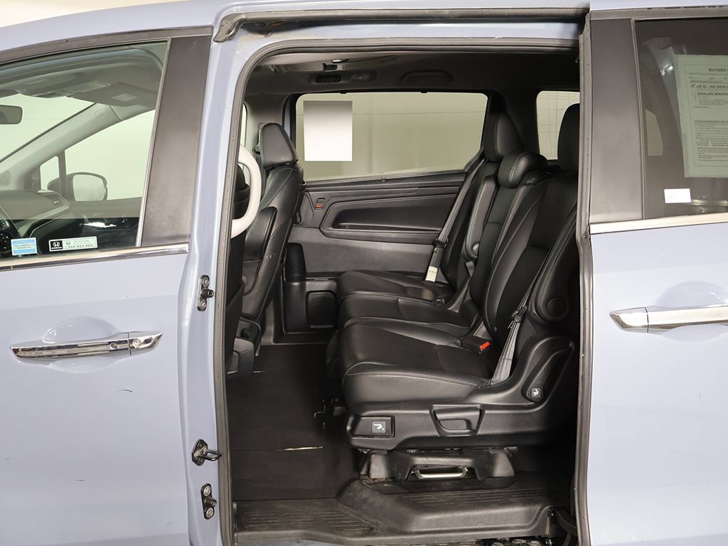 Used 2023 Honda Odyssey Touring image 31