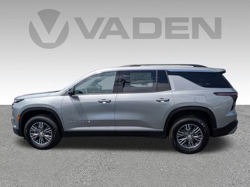 New 2026 Chevrolet Traverse LT w/ Driver Confidence Package AWD/4WD image 30