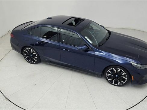 Used 2025 BMW i5 eDrive40i w/ M Sport Package image 73