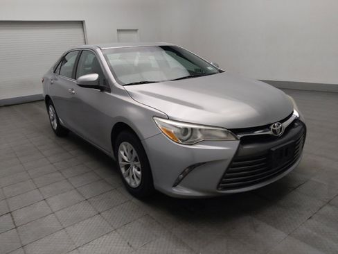 Used 2017 Toyota Camry LE FWD image 13