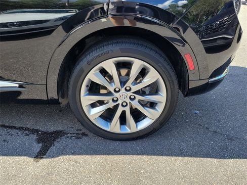 Certified 2023 Buick Envision Avenir image 8