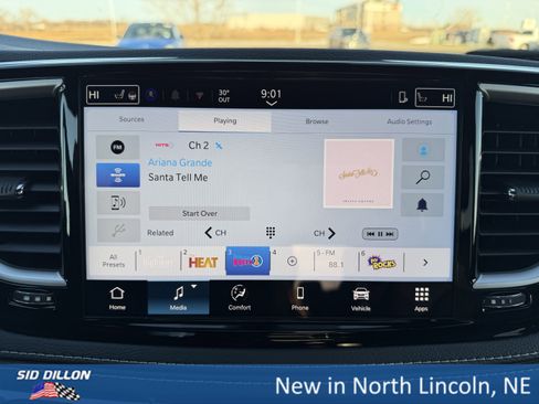 New 2026 Chrysler Pacifica Select image 10