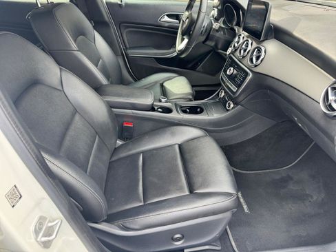 Used 2018 Mercedes-Benz GLA 250 4MATIC image 13