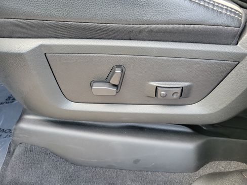 Used 2024 RAM 2500 Laramie w/ Safety Group AWD/4WD image 12