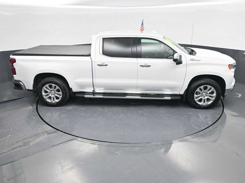 Used 2023 Chevrolet Silverado 1500 LTZ w/ LTZ Convenience Package II AWD/4WD image 32